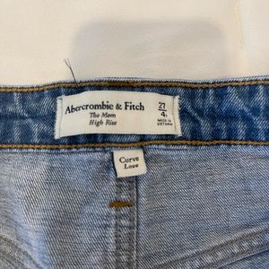 Abercrombie and Fitch curve love